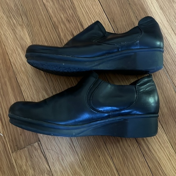 DANSKO | Jocelyn Black Leather Slip On Shoes Clogs Size EU 40 US 9 Nurse Office - Picture 4 of 9